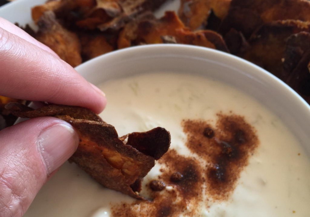 pikante Süßkartoffelchips aus dem Backofen | Peters Blog