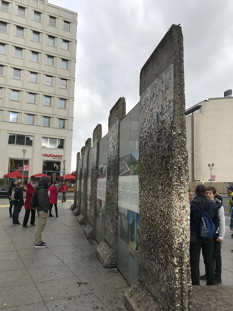 Berlinbesuch mit DRK OV Lehrte - an der ehemaligen Mauer