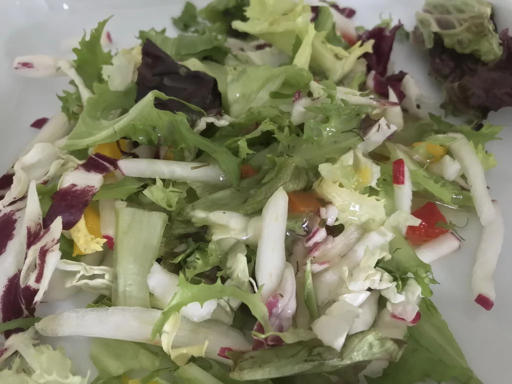 Salat nur in Kantine gegen Bezahlung Agnes-Karll-Krankenhaus