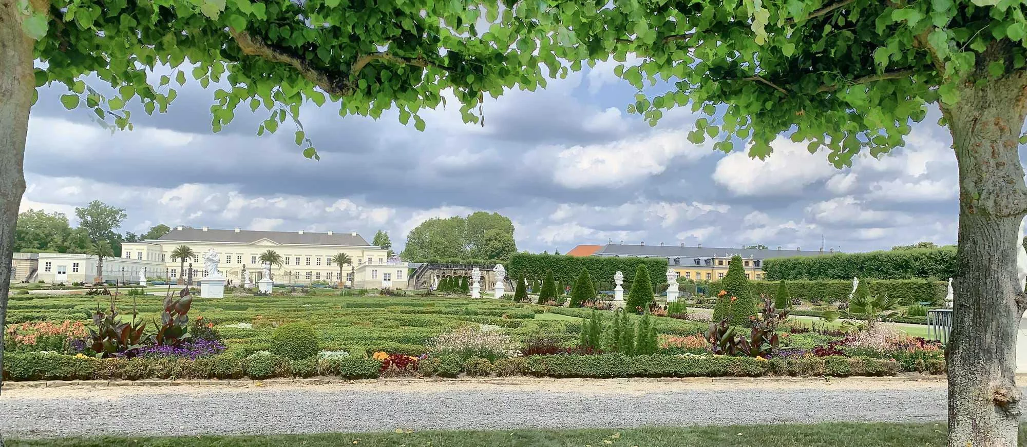 Schwimmen und Besuch Herrenhäuser Gärten Hannover