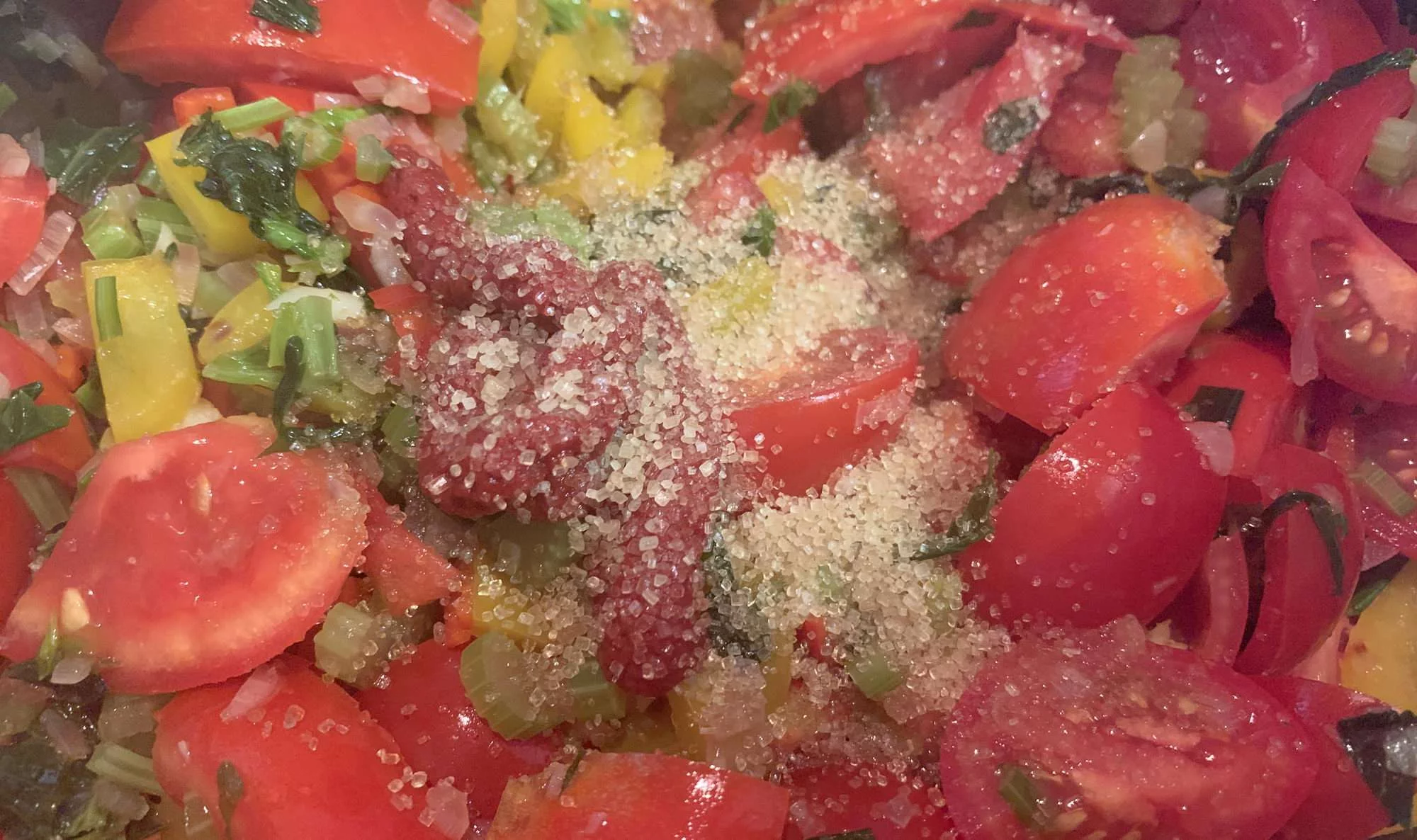 Tomaten-Sugo zu Kartoffel-Gnocchi