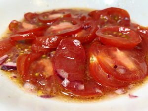 Rotbarsch naturell - Roestkartoffeln - Tomatensalat 20-12
