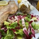 19-07 Rotbarsch naturell - gebackene Kartoffen u Sour Creme - Salat 2