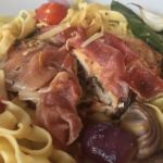 anrichten mit Parmesan und Parmaschinken